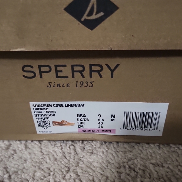 Sperry Tan and Cream Flats - Picture 3 of 4